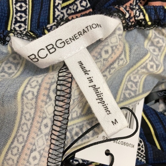 NWT BCBGeneration Navy-Multi Printed Cutout Back Jumpsuit w/ Pockets Medium - Picture 9 of 11